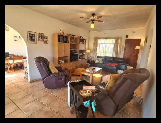 3 BEDROOM HOUSE FOR SALE IN BONAERO PARK